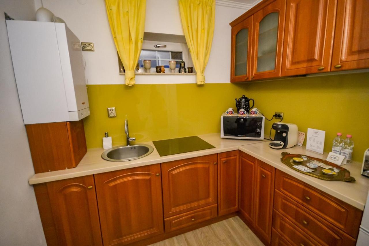 Sarada Boutique Luxury Apartment Deva Exterior photo